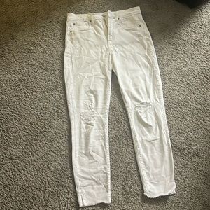 GAP true skinny white slightly ripped jeans